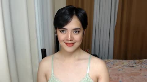 Snapshot of marikosue01 chatting on March 4, 2025, 12:22 pm marikosue online show from March 4, 2025, 12:22 pm