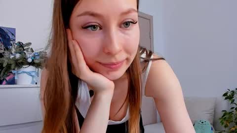 Snapshot of marilinal chatting on March 1, 2025, 9:18 am Marilina online show from March 1, 2025, 9:18 am