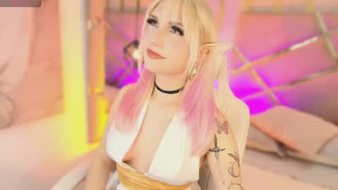 Snapshot of mariluu_ chatting on July 31, 2026, 3:11 pm Mariluu online show from July 31, 2026, 3:11 pm