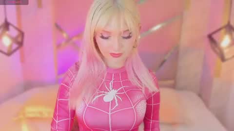 Snapshot of mariluu_ chatting on August 3, 2026, 3:27 pm Mariluu online show from August 3, 2026, 3:27 pm