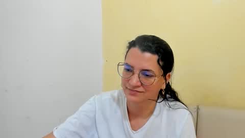 MARILYN SEXY online show from April 1, 2026, 1:34 pm