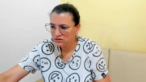 Snapshot of marilyn_garcia chatting on May 7, 2026, 2:44 pm MARILYN SEXY online show from May 7, 2026, 2:44 pm