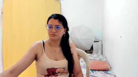 Snapshot of marilyn_garcia chatting on May 21, 2026, 4:47 pm MARILYN SEXY online show from May 21, 2026, 4:47 pm