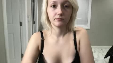 Snapshot of marilynxo7 chatting on February 22, 2026, 5:08 am marilynxo7 online show from February 22, 2026, 5:08 am