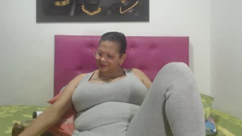 Marina  online show from September 10, 2025, 12:21 am