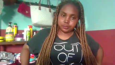 Snapshot of marinarahe chatting on December 15, 2025, 9:57 am marinarahe online show from December 15, 2025, 9:57 am