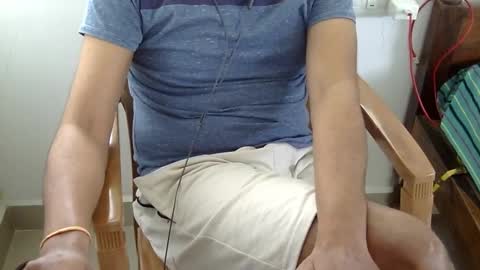 Snapshot of marinavine chatting on February 1, 2025, 10:26 am The SHY UncutBoy online show from February 1, 2025, 10:26 am