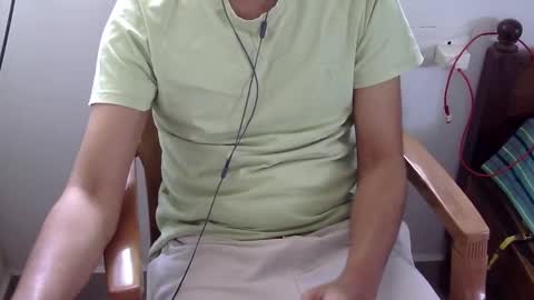 Snapshot of marinavine chatting on February 9, 2025, 5:50 am The SHY UncutBoy online show from February 9, 2025, 5:50 am