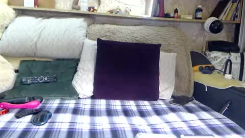 Snapshot of marinka_ chatting on November 22, 2025, 4:17 pm marinka_ online show from November 22, 2025, 4:17 pm