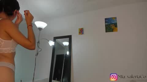 marioandmia online show from December 21, 2025, 9:16 am