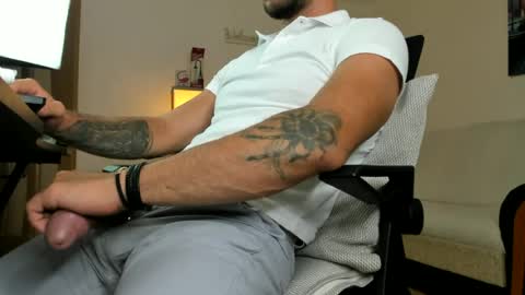 Snapshot of marioslim chatting on July 31, 2026, 8:36 am marioslim online show from July 31, 2026, 8:36 am