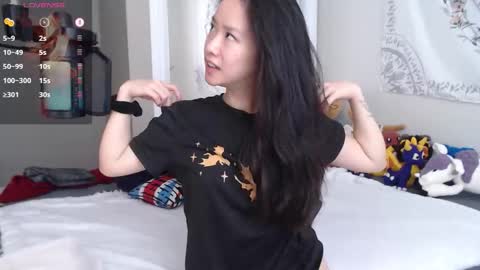 MarissaPeach online show from October 25, 2025, 2:13 pm