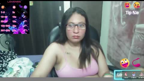 Snapshot of maritsa_millerr chatting on March 5, 2025, 9:38 am maritsa online show from March 5, 2025, 9:38 am
