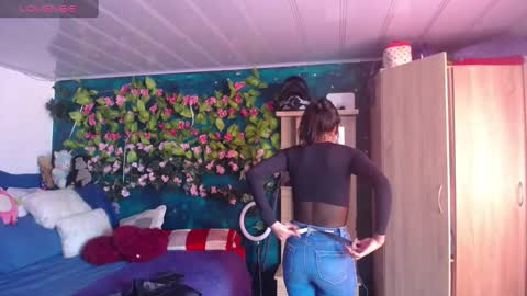 Maritza Ferrer -Samara Beltran online show from February 8, 2025, 5:50 pm