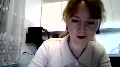 mariza_love359092 online show from February 4, 2026, 8:58 pm