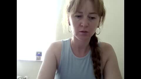 Snapshot of marizafouset chatting on June 1, 2026, 2:19 pm MarizaFouset online show from June 1, 2026, 2:19 pm