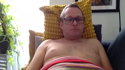 Snapshot of mark32571 chatting on April 27, 2026, 8:12 am Little Mark online show from April 27, 2026, 8:12 am