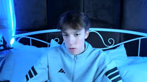 Snapshot of mark_branston chatting on November 17, 2025, 10:54 am Mark online show from November 17, 2025, 10:54 am