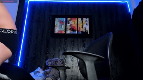 Snapshot of mark_buffet02 chatting on January 10, 2025, 10:36 pm Mark Buffet online show from January 10, 2025, 10:36 pm