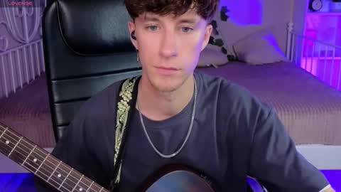 mark_caron online show from September 19, 2025, 8:20 pm