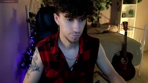 mark_caron online show from December 21, 2025, 4:03 pm