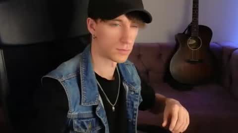 Snapshot of mark_caron chatting on June 11, 2026, 12:47 pm mark_caron online show from June 11, 2026, 12:47 pm