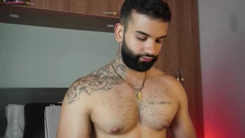 Mark online show from October 3, 2025, 12:07 am