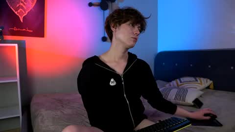 mark_ian_ online show from April 30, 2026, 8:57 pm
