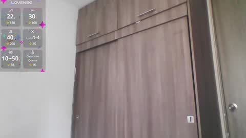 Snapshot of mark_rut chatting on December 22, 2024, 6:26 pm MODEL Mark Rut online show from December 22, 2024, 6:26 pm