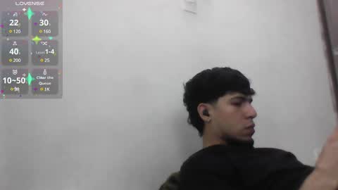 Snapshot of mark_rut chatting on December 26, 2024, 2:22 am MODEL Mark Rut online show from December 26, 2024, 2:22 am