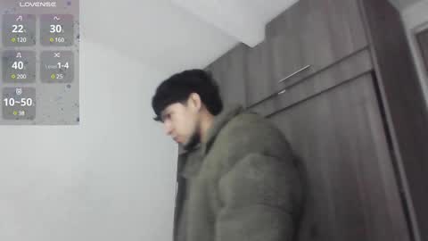 Snapshot of mark_rut chatting on January 5, 2025, 1:04 pm MODEL Mark Rut online show from January 5, 2025, 1:04 pm