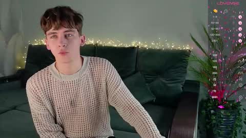 Snapshot of mark_safr chatting on September 23, 2025, 10:18 am Mark online show from September 23, 2025, 10:18 am