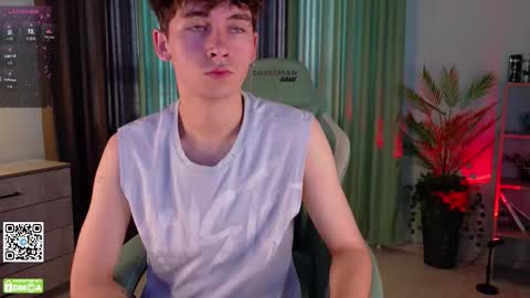 Snapshot of mark_safr chatting on October 15, 2025, 2:11 am Mark online show from October 15, 2025, 2:11 am