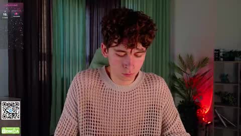 Snapshot of mark_safr chatting on October 22, 2025, 10:26 am Mark online show from October 22, 2025, 10:26 am