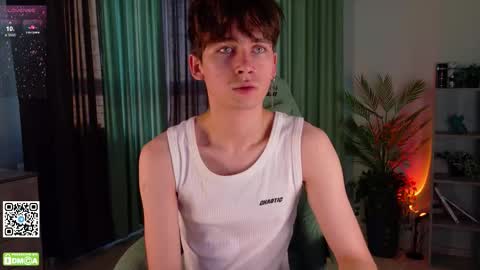 Snapshot of mark_safr chatting on October 25, 2025, 10:23 am Mark online show from October 25, 2025, 10:23 am