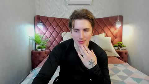 Mark online show from March 18, 2026, 7:28 pm