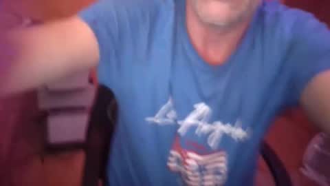 Snapshot of markbcnx chatting on December 5, 2025, 6:26 pm markbcnx online show from December 5, 2025, 6:26 pm