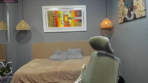 markbowie online show from September 17, 2025, 11:23 am