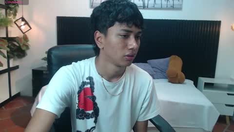 markbowie online show from November 29, 2025, 12:08 pm