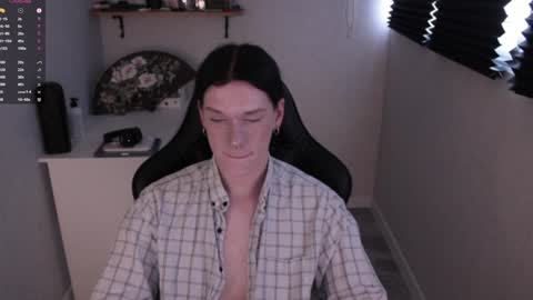 Mark online show from February 1, 2025, 7:05 am