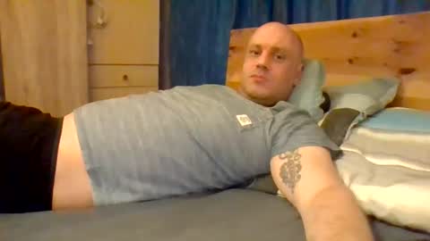 markus_7 online show from June 19, 2026, 6:56 pm