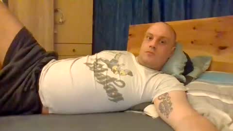 markus_7 online show from June 21, 2026, 7:05 pm