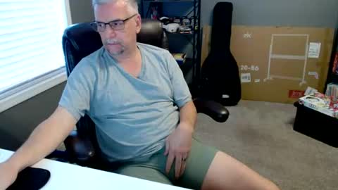 Snapshot of marky0029 chatting on August 3, 2026, 3:27 pm marky0029 online show from August 3, 2026, 3:27 pm