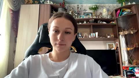 Snapshot of marlenahuit chatting on June 2, 2026, 6:48 am Lena online show from June 2, 2026, 6:48 am