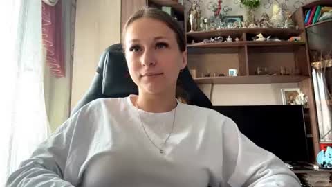 Snapshot of marlenahuit chatting on July 3, 2026, 6:20 am Lena online show from July 3, 2026, 6:20 am