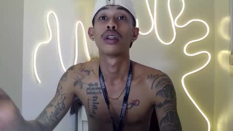 marlmoreno10 online show from January 6, 2026, 5:44 am