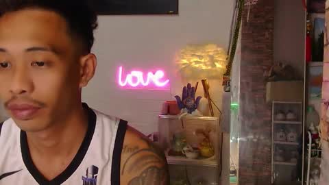 marlmoreno10 online show from March 15, 2026, 3:12 am