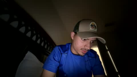 marlonnolascotabora15 online show from April 22, 2026, 12:35 am
