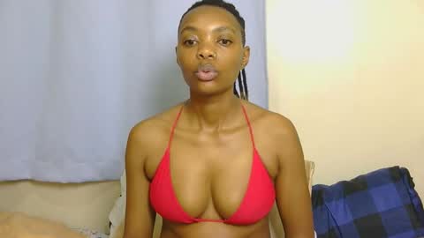 Snapshot of marly_babe chatting on June 10, 2026, 10:19 pm Marly online show from June 10, 2026, 10:19 pm