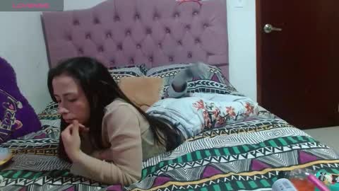 Snapshot of marly_hottest chatting on October 30, 2025, 4:08 pm marly_hottest online show from October 30, 2025, 4:08 pm